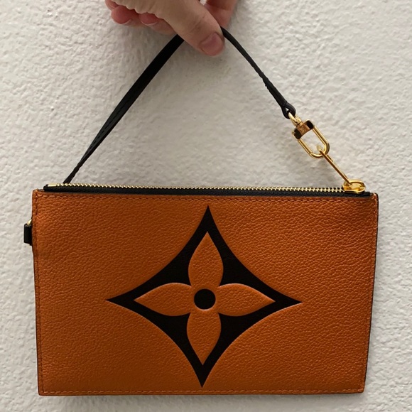 Louis Vuitton Handbags - Louis Vuitton Crafty Leather Pochette